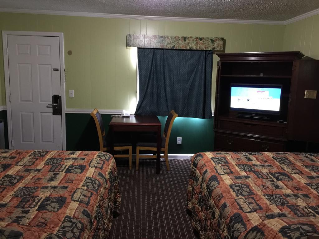Skyland Motel Cornelia Exterior foto
